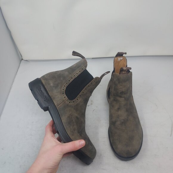 Blundstone WOMENS Chelsea Rustic Brown Tall Boot - Picture 1 of 9
